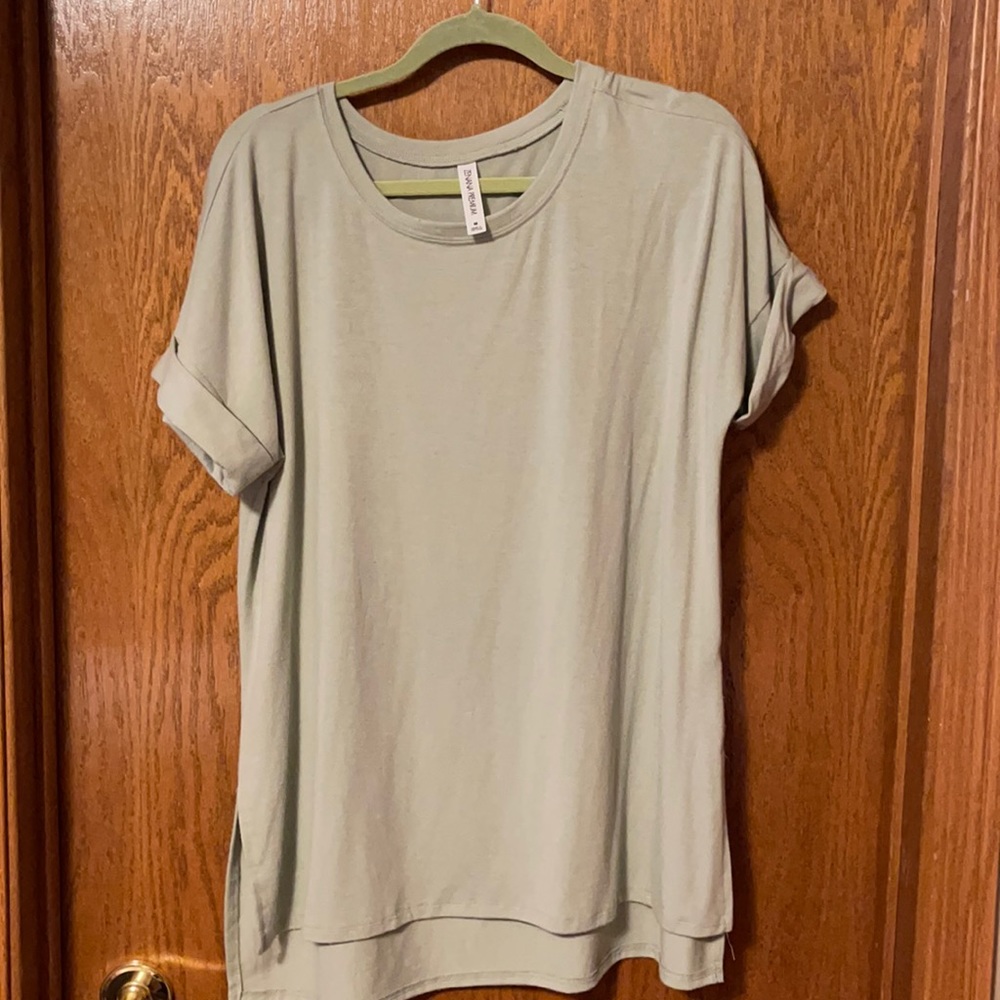 3 Zenana tunic tops size med